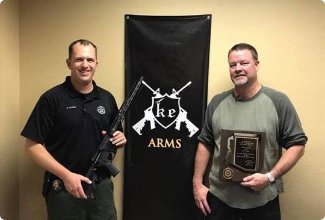 Gun maker donates weapons to Navajo County Sheriff’s deputies Sheriff Clouse ARMS